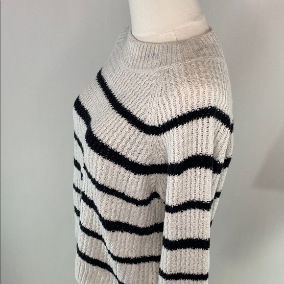 VINCE Ribbed Stripe Sweater, M - Picture 8 of 10